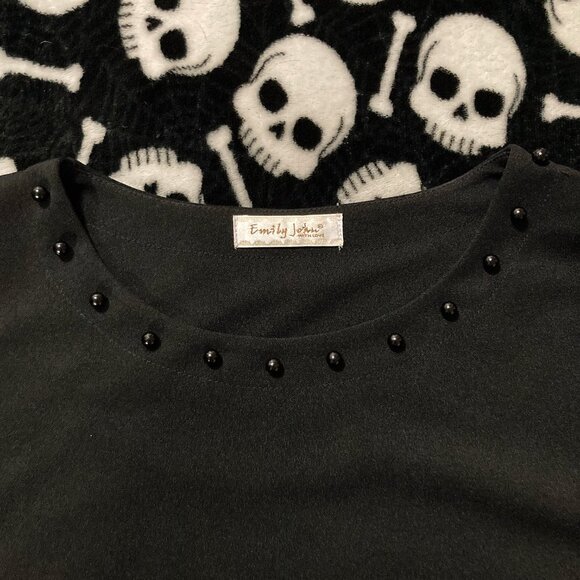 EMILY JOHN Black scoop neck shirt with mesh and lace sleeves ~ MEDIUM LARGE top - Picture 5 of 14